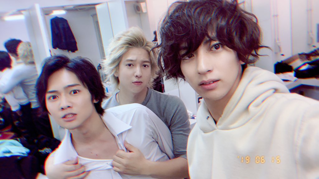 #舞台クローズZERO 東京ソワレ公演
ありがとうございました!
来てほしくない日が来ちゃいました
明日はいよいよ大千秋楽
僕たちの地元福岡から始まり、大阪、東京と駆け抜けてきた10公演
それも明日でおしまいです
最後の祭り
悔いの残らないよう派手にやります
#番町ボーイズ
#10神ACTOR