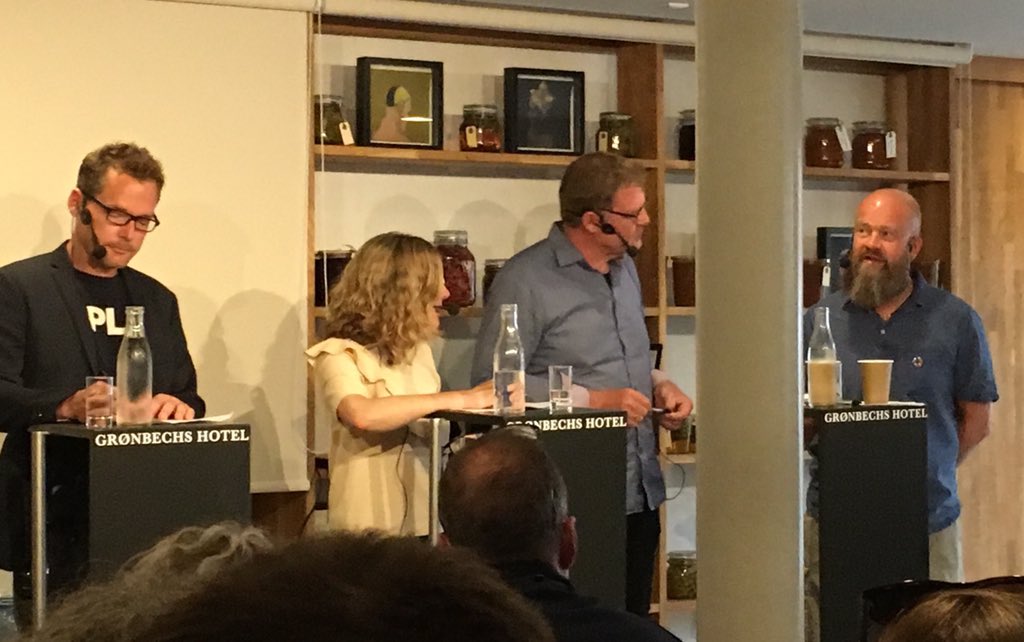 saebel_camilla's tweet photo. Debat om hvorvidt 10.klasse stadig giver mening?
“Vi skal give tid til uddannelse, for vi skal danne hele mennesker”. @OHeinager #uddannelse #uddpol #nextkbh https://t.co/8jT1Qe4qaR