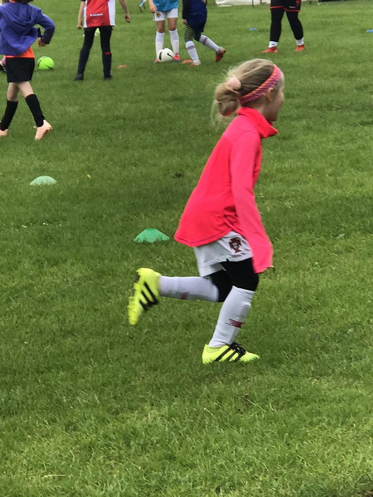 First ⚽️ session for Gracie Belle today <a href="/SpartansJFC/">AFC Bridgnorth Spartans</a> Wildcats ! She absolutely loved it! Brilliant to have this on our doorstep.... inspired by our <a href="/Lionesses/">Lionesses</a> ! <a href="/laurabassett6/">Laura Bassett</a> @karenjcarney mega proud!