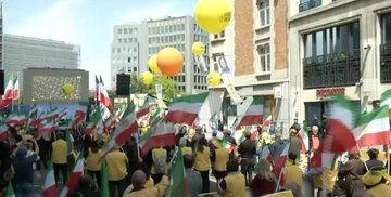 View image on Twitter