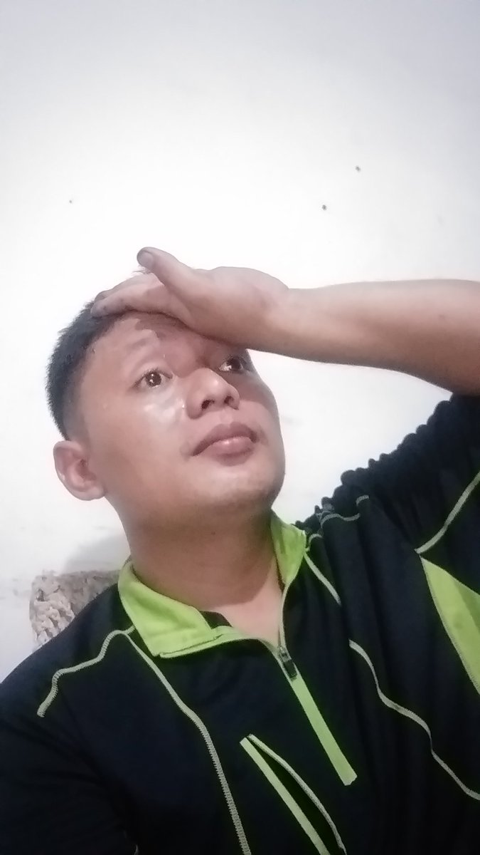 Jeffril25's tweet photo. Hidup https://t.co/1q7jWmHJ9F