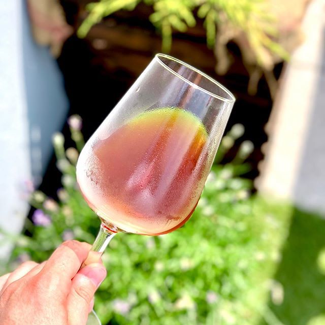 Robert_Brista's tweet photo. Cold brew from Ethiopia Uraga in Guji region, delicious #coldbrew #storycoffeewarsaw #storyofgoodcoffee #baristadaily #baristagram #roasterdaily #warsaw #coffee #specialitycoffee #sca #kawa #kawanazimno #brewbettercoffee #sunyday @story_coffee_warsaw https://t.co/Dob8cX7Ia6 https://t.co/suNHo4L4sW