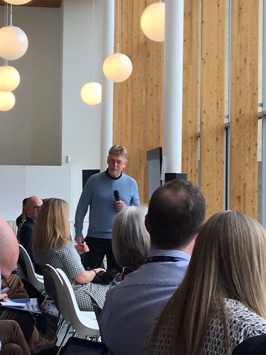 GHSStudySkills's tweet image. What a fantastic morning being inspired by @sirjohnfjones @FestivalFalkirk Thanks Sir John for reminding us what’s important and why we do this job. Very proud to say we @GrangemouthHS really do care about the relationships we build with our pupils. #GHSPride