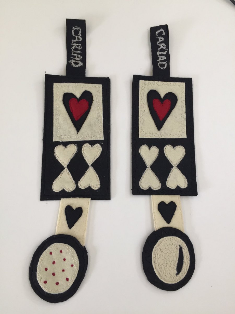 It’s craft weekend at St Fagans. Workshops tomorrow 11-1 and 2-4pm machine embroidered love spoons. Spaces still available.