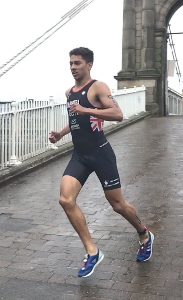estherpauley's tweet photo. @WorldTriNotts was more special today as the elites graciously posed for photos. The GB team clearly love every moment of their sport and infectiously spread the love of tri through their passion & excitement 👏#WTSNottingham @georgiatb @Ben_Dijkstra @sophiecoldwell @Lixsanyee https://t.co/FdQw0OMczF