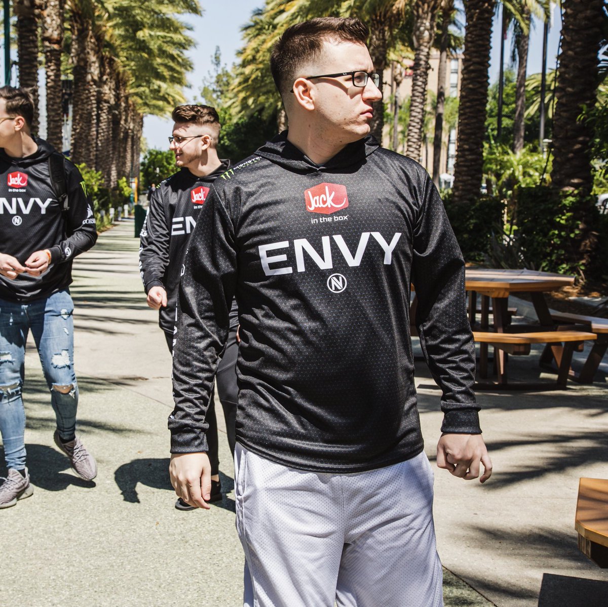 Envy's tweet image. Ask @silly702 &amp;amp; @ACHES anything in an hour over on @predator_usa LIVE from #CWLAnaheim 🌴💬

#EnvyxPredator