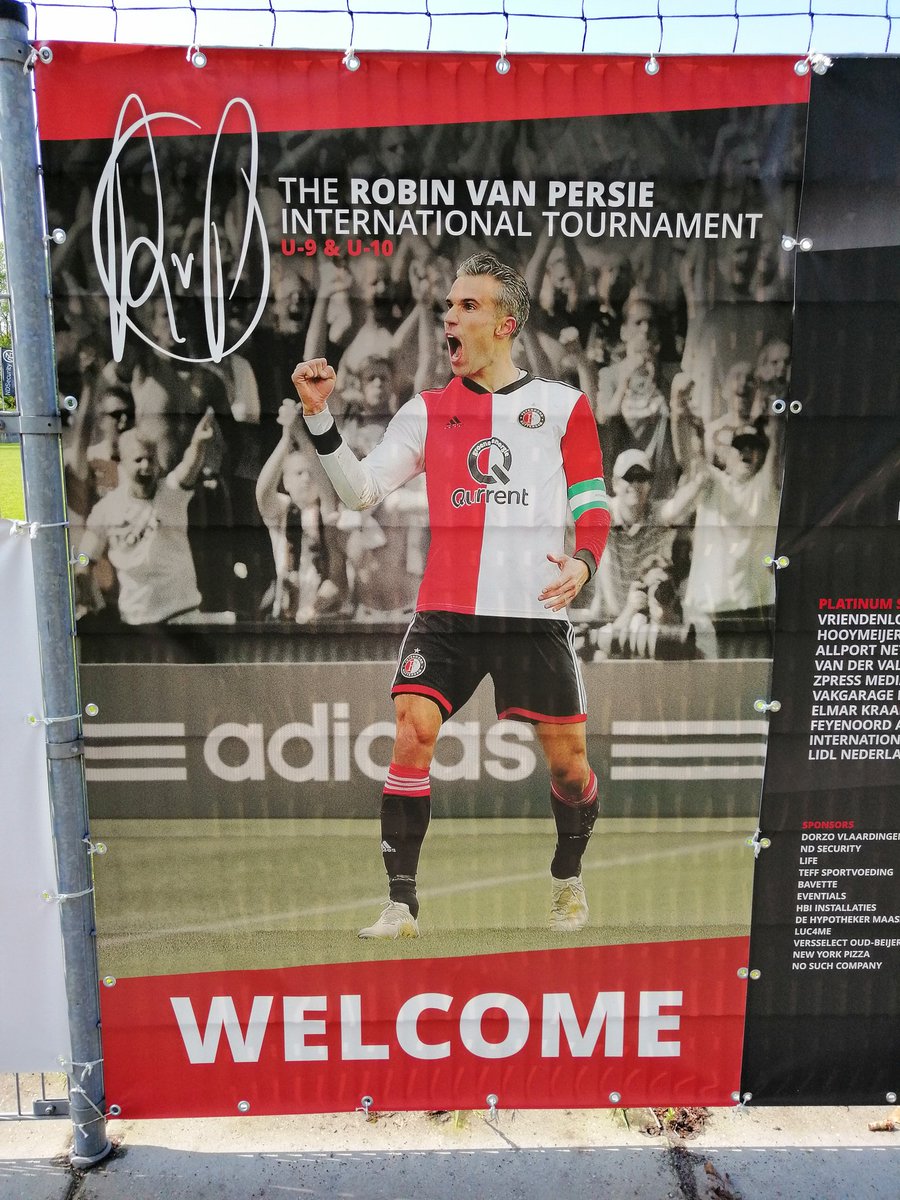 Vandaag bezoek gebracht aan <a href="/Persie_Official/">Robin van Persie</a> Toernooi in Rotterdam.

Tof om weer oude bekende te zien <a href="/GavLevey/">Gavin Levey</a> <a href="/AberdeenFCYouth/">Aberdeen FC Youth Academy</a>