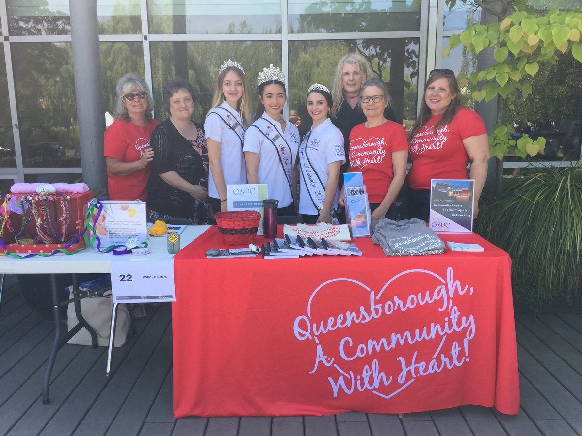 deb_wardle's tweet photo. Hyack Ambassadors at Queensborough Children’s Festival today! https://t.co/39Rdr3gONy