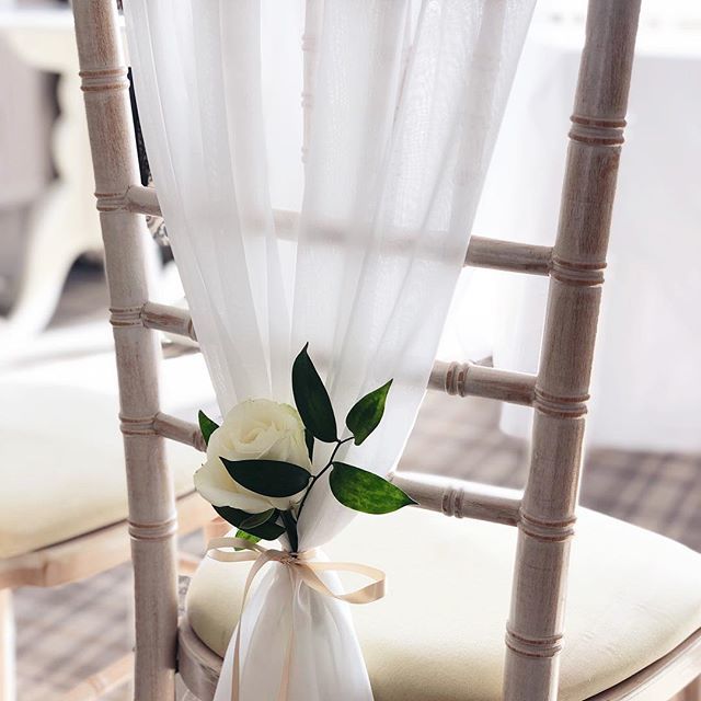 A little sneak peek into today’s beautiful wedding! Stunning set up for a lovely couple at @devonshirefell .
#Venuestylist #yorkshireweddings #venuestyling #weddingstylist #ambiencevenuestyling #bridetobe #venuedecor #weddings #weddingstylist #weddingide… bit.ly/2MPeLaM