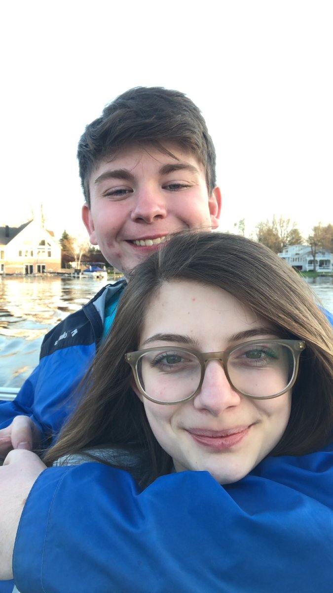 EmmaSauger's tweet photo. Happy, happy birthday Matt!! You’re 19! I love you! Yay!🎉🎁🎂🥳 https://t.co/jgMOsCZ2hY