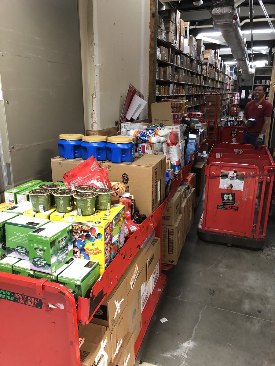 LauraBoulware's tweet image. DBO Cesar making some magic happen in food!!! #getitALLout #fillsodeep #1759neverdisappoints @afadnesstarget @palayeva