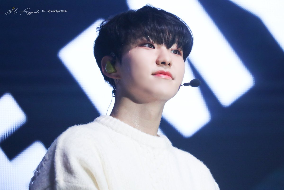 SVT_writtergift's tweet photo. 너만의 강인한 에너지
긍정적 에너지로
우릴 같이 물들이고 있어
우린 지금 충분히 아름다운 색이지만
시간이 지날수록
더욱 아름다워질 것이라는 걸
난 확신할 수 있어
그러니까 우리 오래 보자
더 아름다운 색이 되기 위해

#별처럼_빛나는_순영아_생일축하해
 
사진 @Hoshi_Appeal
@pledis_17 https://t.co/ObL0uyySPW