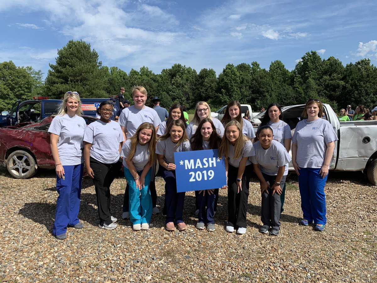 ArFB's tweet photo. Junior and Senior High School students attending the DeWitt M*A*S*H camp observed the”MASH Crash” simulated car accident and emergency response yesterday in Pine Bluff. Medical Application of Science for Health camps introduce students to careers in healthcare. #ArFB https://t.co/0DYFmbnzae