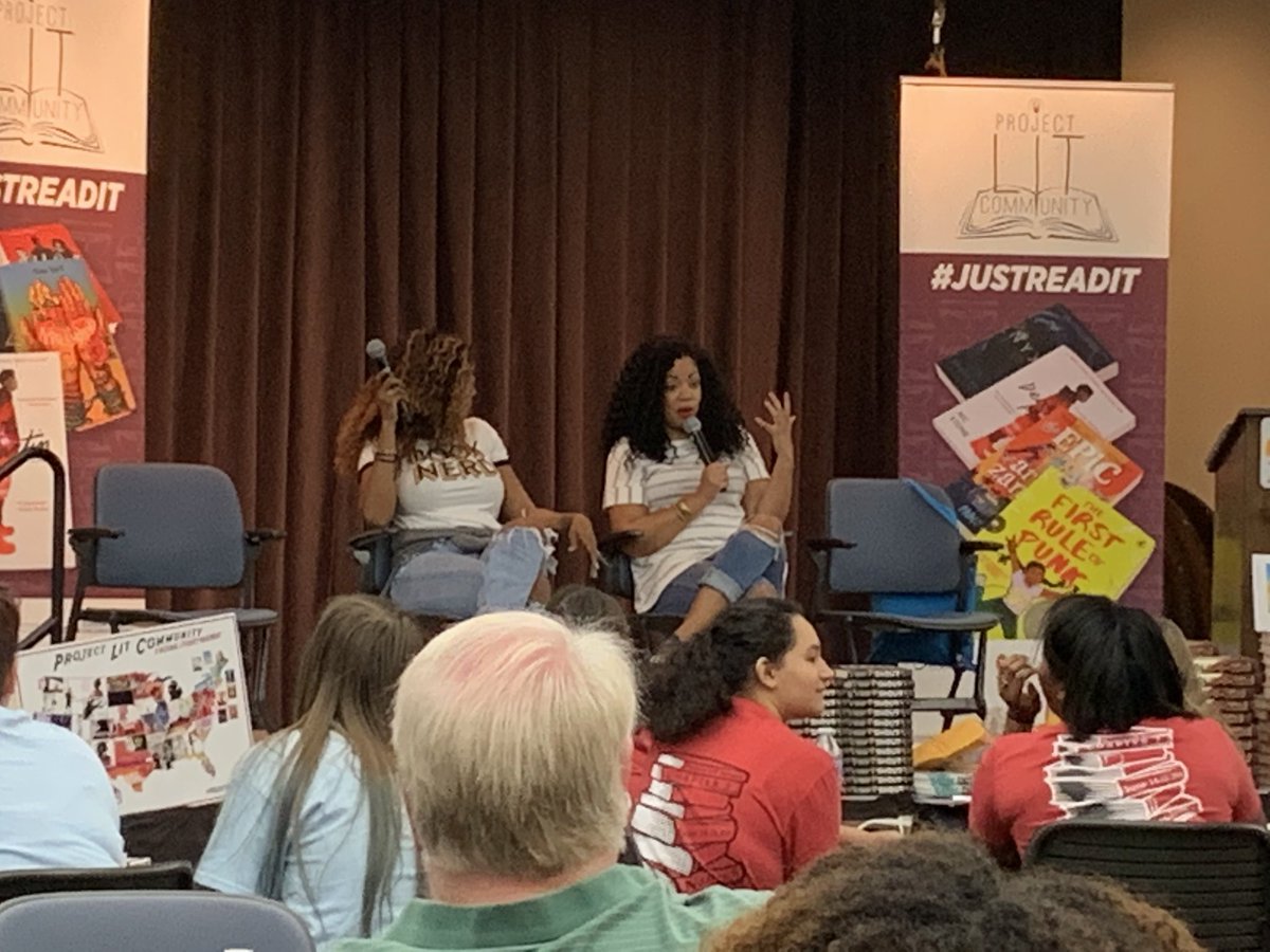 lynnahagen's tweet image. #ProjectLitSummit19