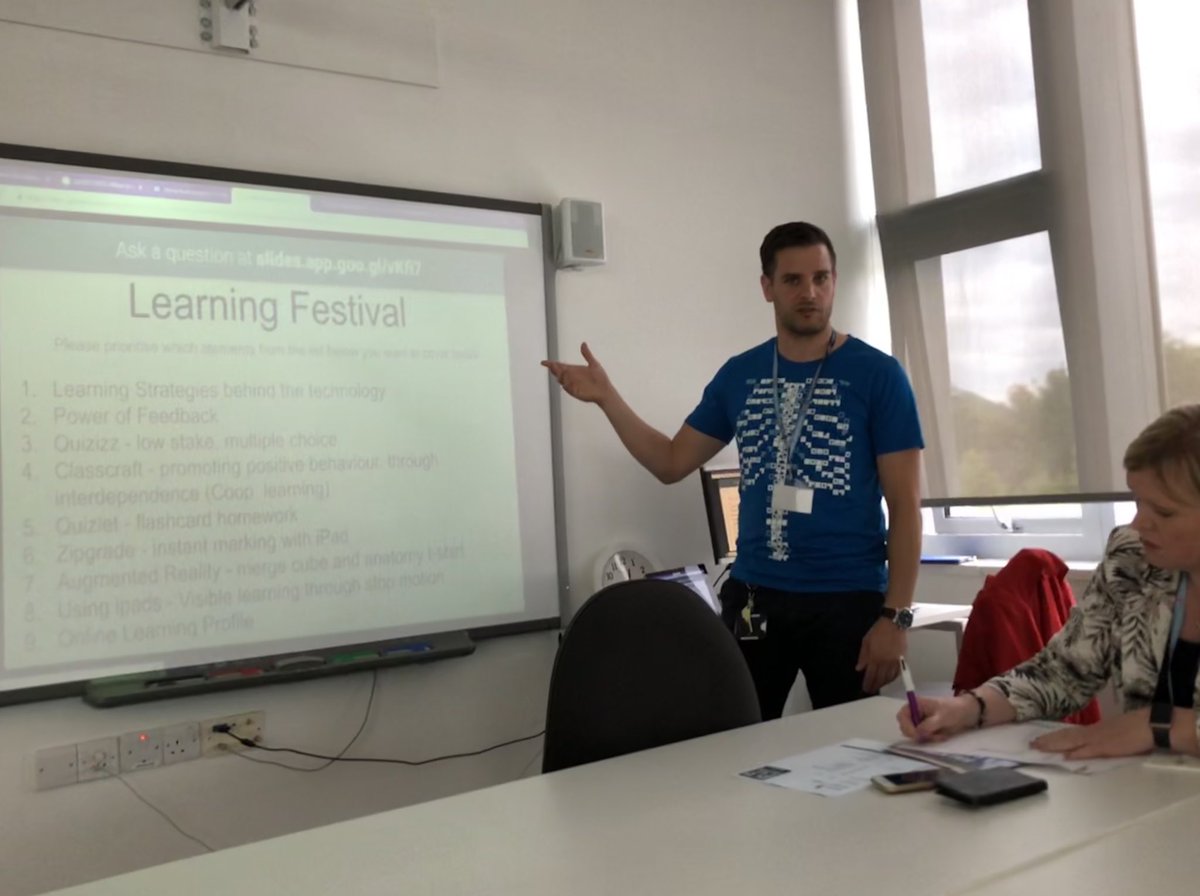 LeighWatson01's tweet image. The @FestivalFalkirk continues..off to hear about the use of digital strategies to empower learners in Science. Thanks to @LHS_Science_  for sharing the innovative approaches to inspire learners. Independent learners will help build the #FalkirkSTEMpire #DYW #Skills #FLF2019