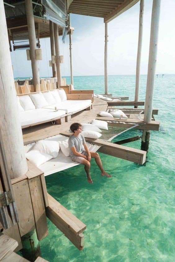 smmmodel's tweet image. Woiting for summer #holiday