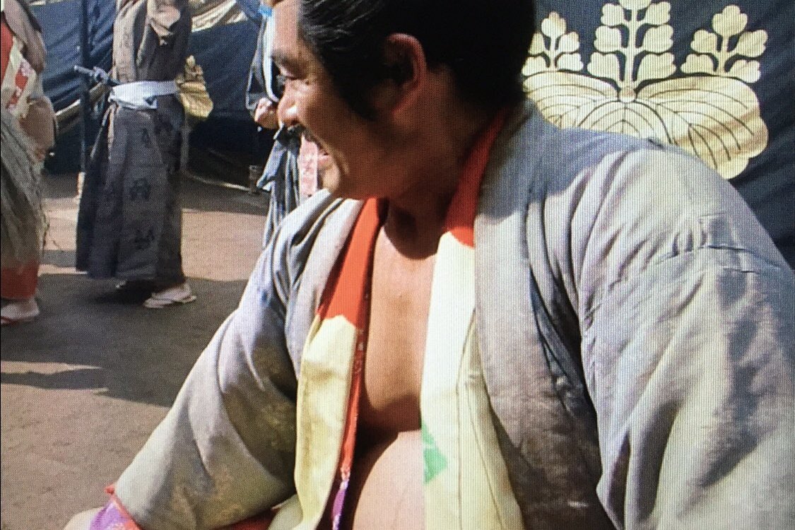 迷人 Q太郎 على تويتر タヌキ親爺を演じるにあたり デニーロアプローチでせっかく体重を増やしたのに 肥らなくてもよかったのに と脚本家に言われた俳優がいる 大河ドラマ知らない人が嘘だと思うけど本当の事言え