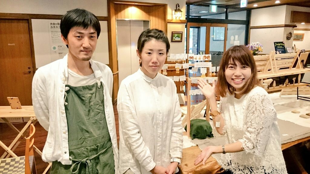kimikimiiru1015's tweet photo. sukui 4 days❗めっちゃ可愛いかったです♥本当にオススメ✨デザインはもちろん、一つ一つ丁寧に研磨されていて手触りもいいし、木の素材そのまま着色なし…なにより素敵なご夫妻でした♥フォトフレームの体験も楽しかったです🍄
明日まで、奥伊勢フォレストピアのロビーでやってるのでぜひ🎵
#sukui https://t.co/Zk9dothQDO