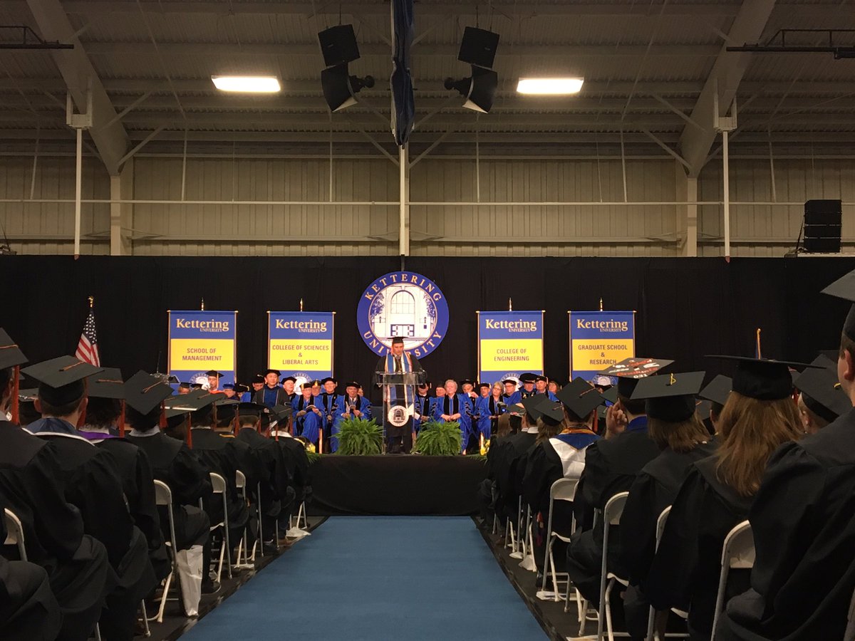 KetteringU's tweet photo. “These years have helped us all mature and grow into young professionals with the ability to shape the world. Congratulations Class of 2019! We have earned it! Now let’s go forward and do great things!” - David Pokriefka ‘19 #KetteringCommencement https://t.co/dzDC7Pm2Xr