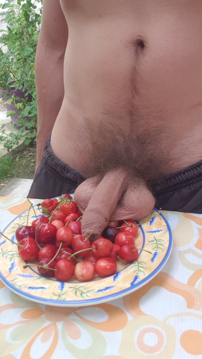 ptitmecx82's tweet photo. Hey les amis...
@ma_queue parmi la collecte de la saison ๐ค๐ production maison
#MaQueue #hairycock #exhib #uncut #fun #selfixx https://t.co/bzPJIqxDoK