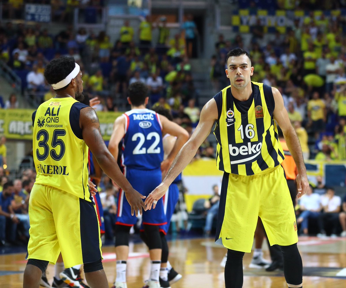 Fenerbahce tweet picture