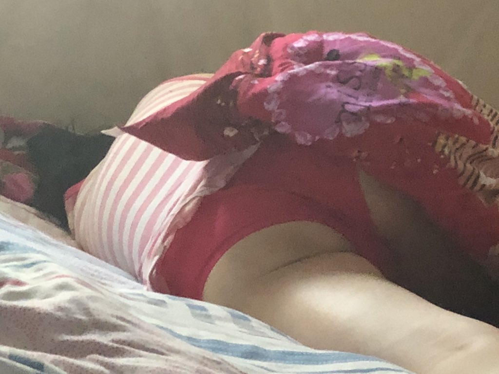定了闹钟偷拍伯母