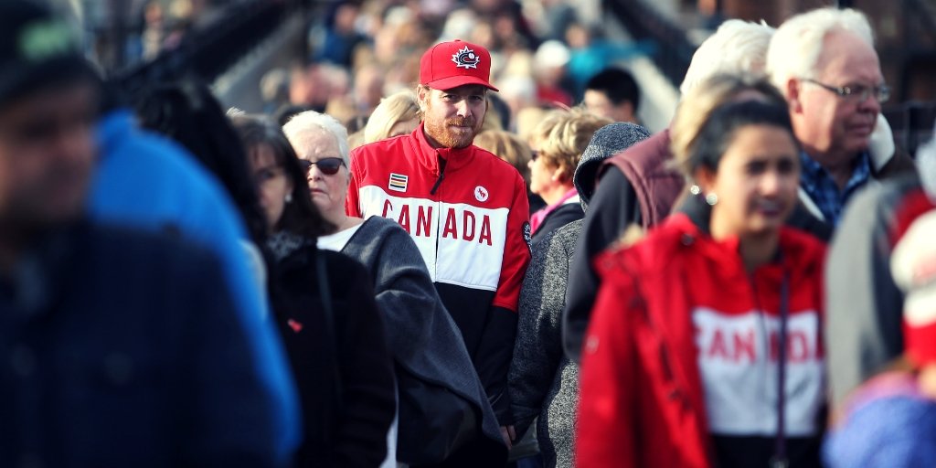 We love to see how fans represent their pride! Here's a flashback to guests awaiting entry to see <a href="/tessavirtue/">Tessa Virtue</a> &amp; <a href="/ScottMoir/">Scott Moir</a> @elvisstojko <a href="/Pchiddy/">Patrick Chan</a> &amp; fellow superstars. Well, they're coming back for the #RockTheRinkTour this November! Read about it here: bit.ly/RTRmc