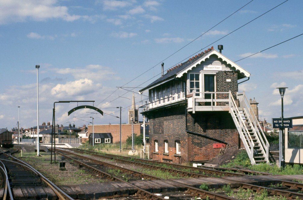 HarwichAnd's tweet photo. Harwich Town Signal box 1985

Photo. David Christie https://t.co/RZsIQIWUWz