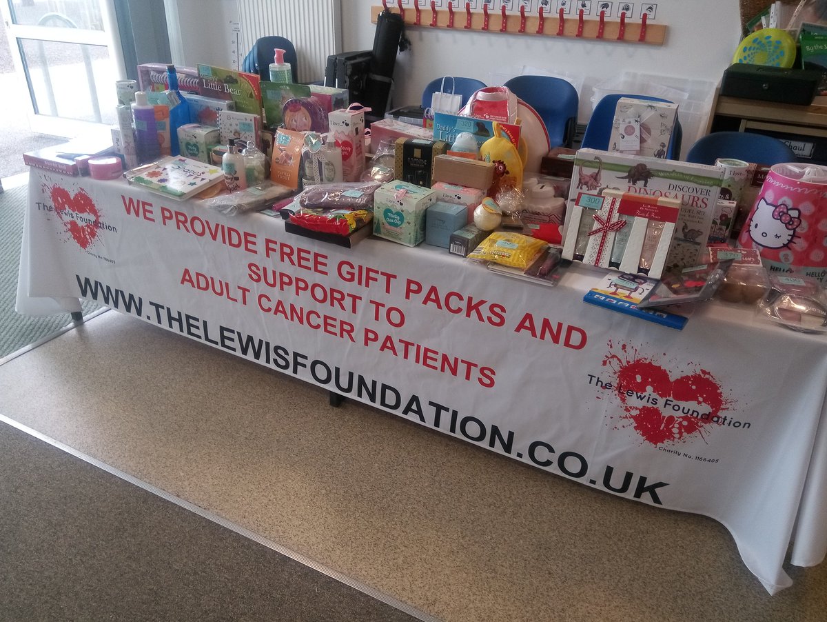 uk_tlf's tweet photo. Thank you to @Dustoneldean for inviting us to your school fete today. We raised £141 which will fund 39 of our gifts packs for people receiving #cancer treatment in hospital.

Thank you for supporting the work we do ❤️
#community #fundraising #weekend #Northampton https://t.co/0GE0gtmpAL