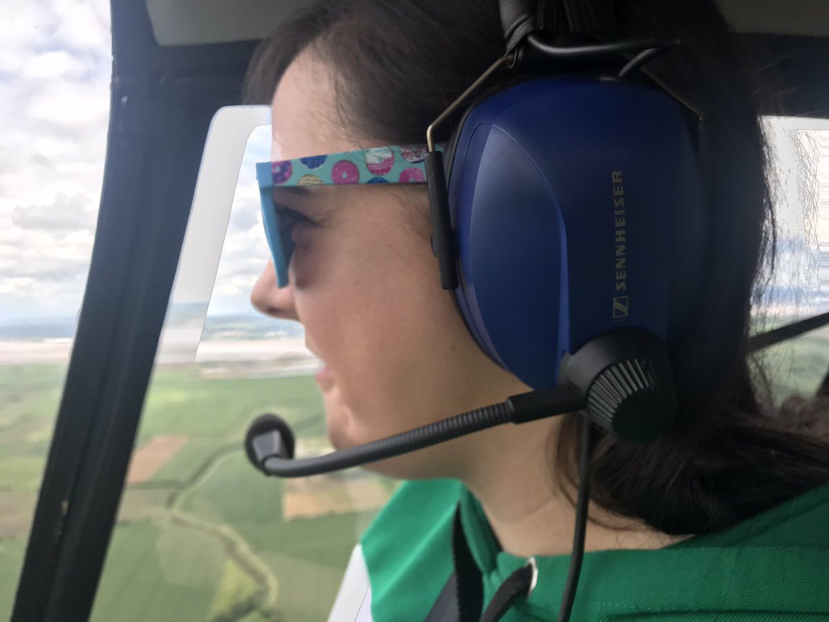 Bex13Yates's tweet image. First time up in the air. This could get addictive!! 🚁 🚁 #flyinglessons