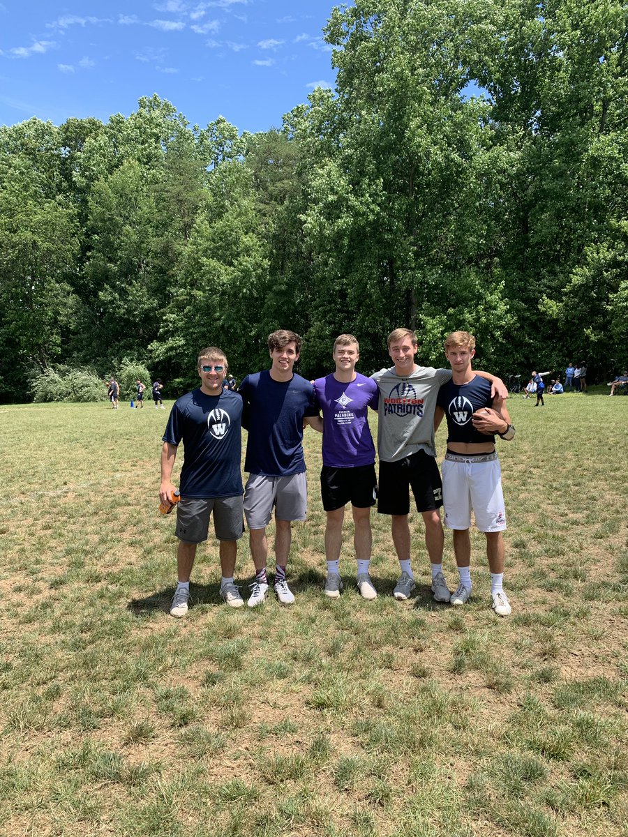 In order from left to right, the last 5 QBs at Wootton #mocofb All at the @TheMillSports 7v7 tournament today
@coachpap_14 
@Sam_ellis12
@grant_sayls 
@MillerNoelly 
@Kc_hamlin