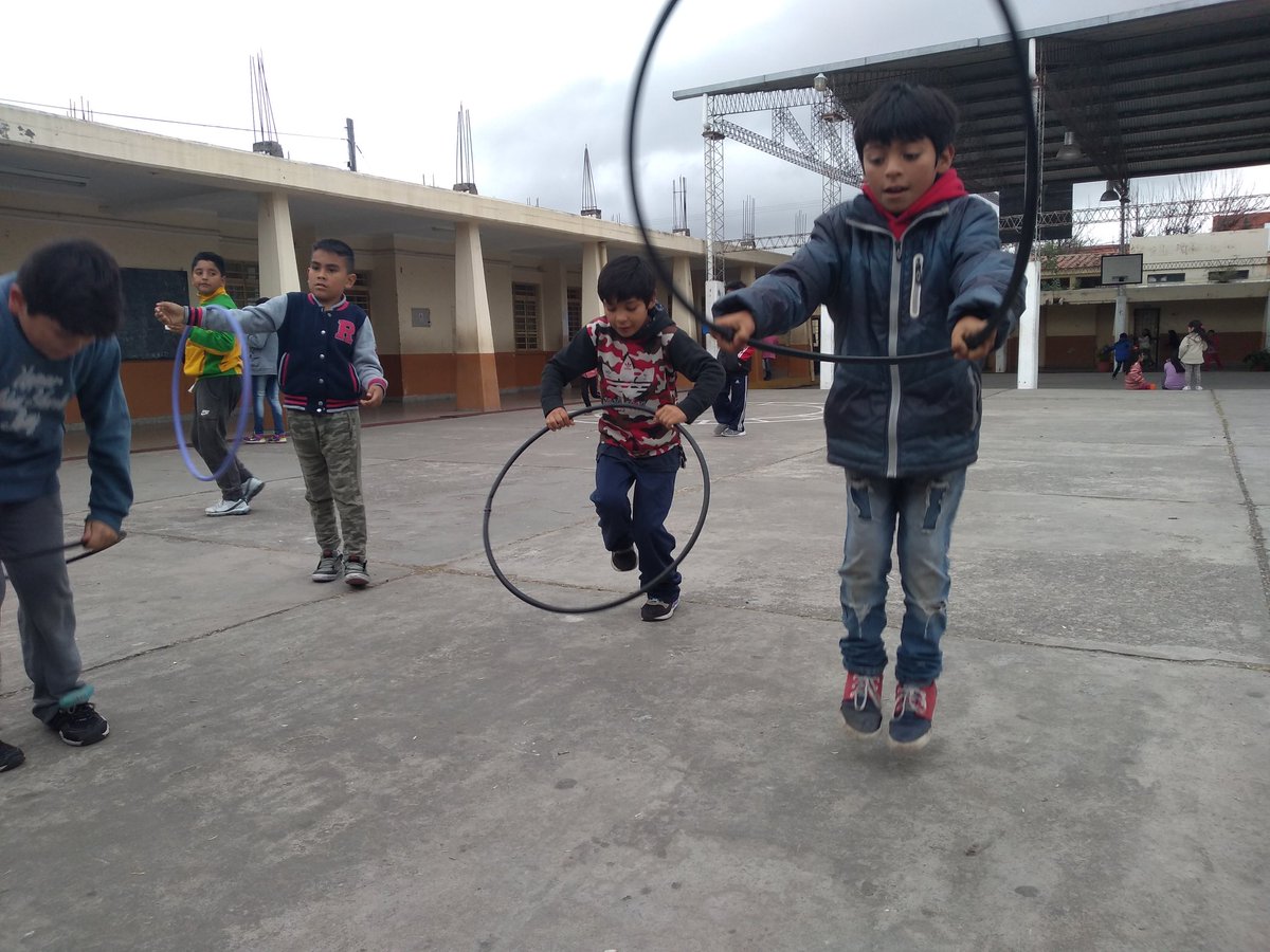 RebakMauricio's tweet photo. @fguillesaavedra @patriciapinasco @UrtubeyJM @vanesa_aramayo @YanilMarisol @SaltaEduca2020 @CHerrera55
ESCUELA JUANA AZURDUY DE PADILLA
CAI N°5
HERMOSO SÁBADO🙂🏐⚾🏀
EL DEPORTE EN ACCIÓN!!! https://t.co/dYnIWwicr3