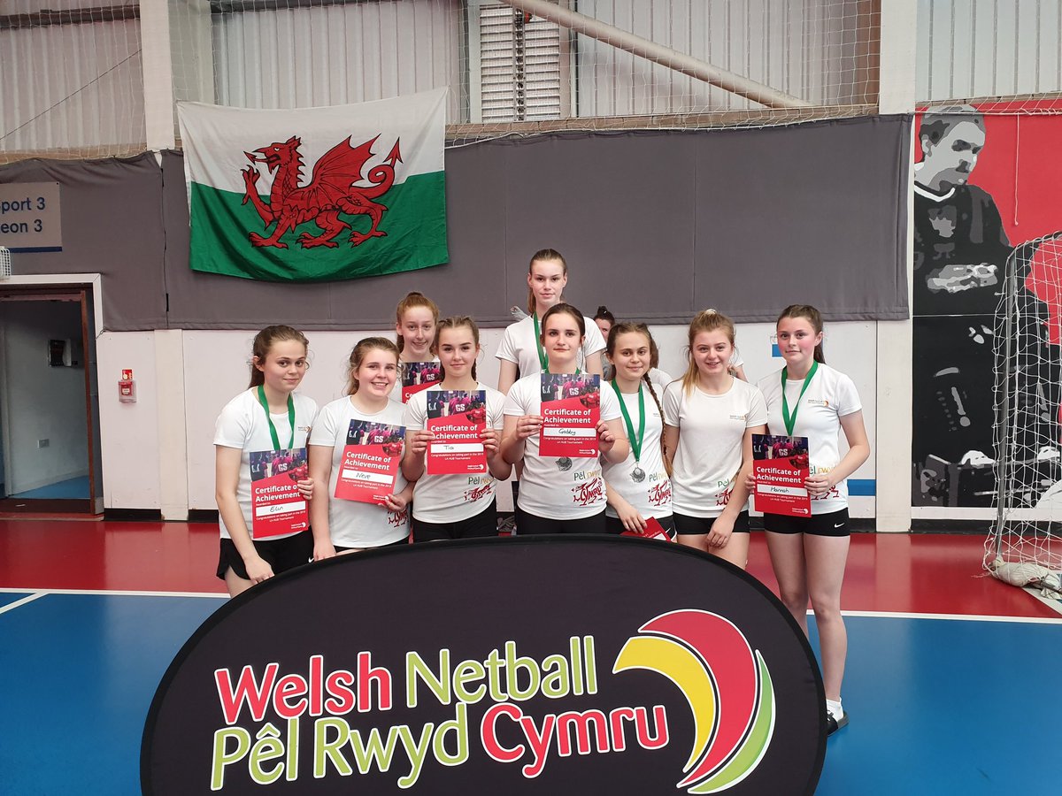paulie2004's tweet photo. @BryntirionPE Well done to all the girls who took part in the Central South LA Hub Netball Tournament. Fantastic teamwork and sportsmanship. Congratulations to the players that have made it through to Gemau Cymru. #welshnetball #centralsouthnetball #girlscan 🏐 https://t.co/aKEKggKpmW