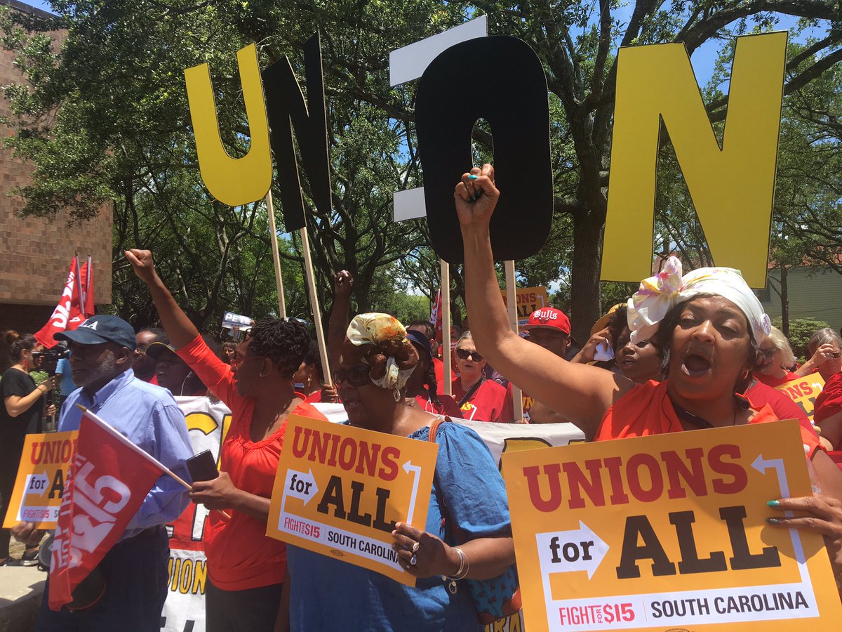 DurhamWorkers's tweet photo. Live from Presidential Candidate debate in South Carolina, Southern workers unite to demand $15/hr, union rights and #Medicare4All #organizethesouth #unionsforall https://t.co/qcmvqragrr