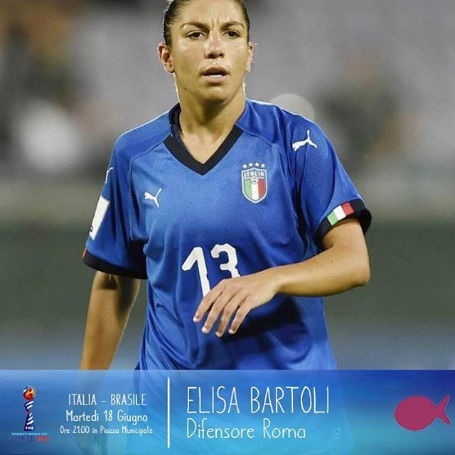 puedesass's tweet photo. Continuiamo a presentare le giocatrici di questa cavalcata incredibile ai Mondiali in Francia. È il turno di Elisa Bartoli terzino della Roma e della nazionale italiana. Con l'Italia ha conquistato il titolo di campione U19 nell'edizione 2008. 
Tiferemo … https://t.co/HGR6zHH9Hl https://t.co/LRezFBIFJ5