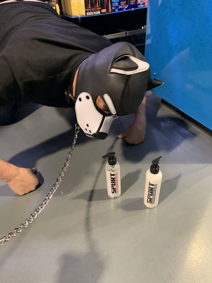 fetchshoplondon's tweet photo. @pupspurt sniffing the goods @spurtlube @fetchshoplondon in the new @mrsleather k9 hood and FETCH LONDON 2019 limited edition T shirt available now in store and online! https://t.co/vq4Iq3lLOx 
#GoFetch #humanpup #humanpuppy #humanpupplay #gaypup #gaypuppyplay https://t.co/g19GJSn75D