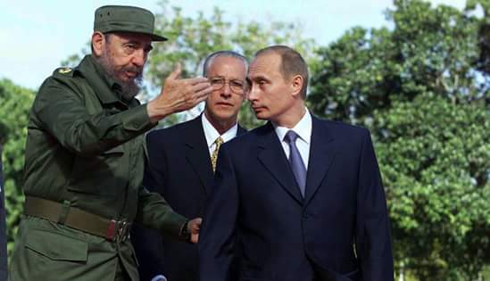 El Comandante habló siempre de la lucha constante contra la exacerbación de los instintos, elemento que promueve el capitalismo voraz, la principal arma también la dejó claro: sembrar conciencia. Hoy es necesario sembrar valores; ellos nos trajeron hasta aquí. 
#SomosRevolución