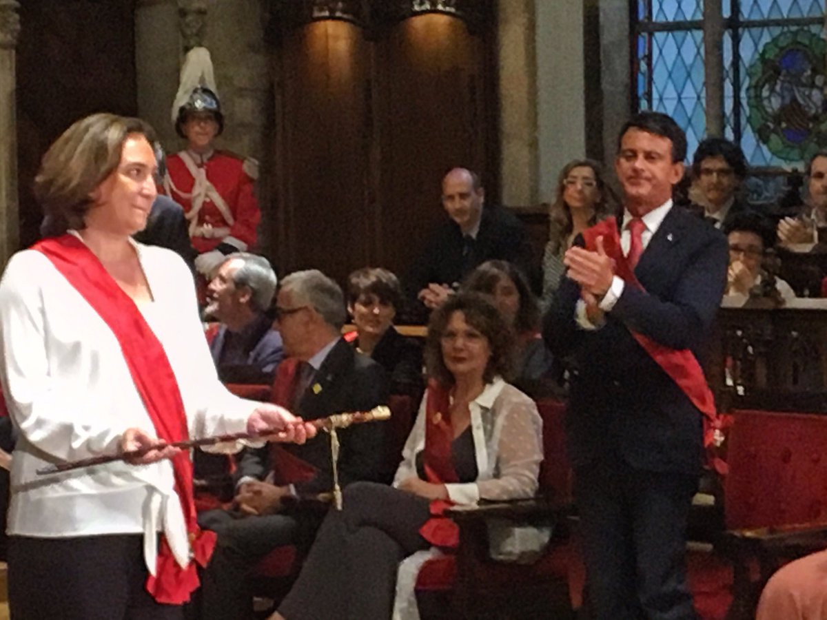 Pickle_Rick00's tweet photo. @AdaColau @bcnencomu T'has venut. Només et demanem una cosa: no destrossis més Barcelona, no permetis que es converteixi en un abocador, i inverteix més en educació, que podria ser la solució al gran problema de delinqüència i violència que pateix la ciutat. https://t.co/ACmV9OyVxF