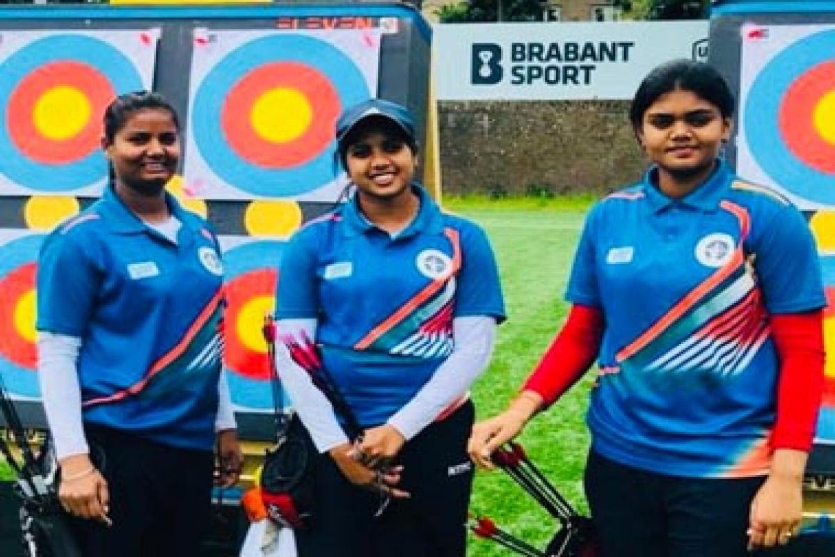 Flyingbirds18's tweet image. Indian women&apos;s #CompoundArchery team of #JyothiSurekhaVennam, #MuskanKirar and #RajKaur defeated Turkey by three points to win a #Bronze in the #WorldChampionships. Congratulations Girls!!! @india_archery @worldarchery @KirenRijiju @Media_SAI