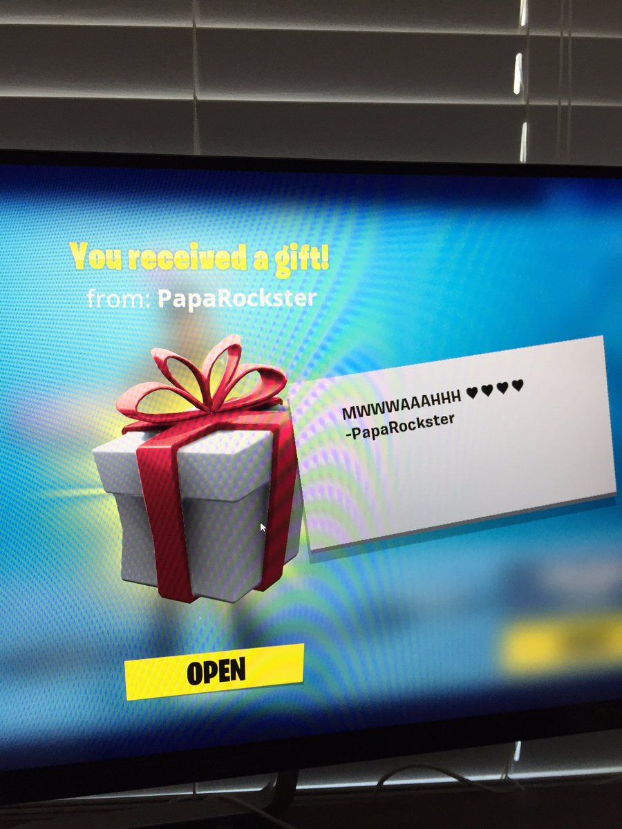 autxxr's tweet photo. OMGGGGG BIG SHOUTOUTS TO @PapaRockster 💕💕💕💕 https://t.co/m9yiXuPZIv
