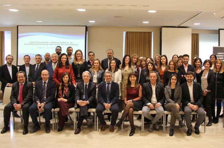 Tenemos una noticia triste que comunicar. Nos ha dejado el Dr. Carlos Iglesias Rosado, jefe del Dto. de Nutrición de la UAX. Agradecerle el apoyo que siempre ha tenido con Addinma/CODINMA y con nuestro colectivo, asistiendo, entre otros, al acto de constitución del <a href="/cgcodn/">CGCODN</a>. DEP