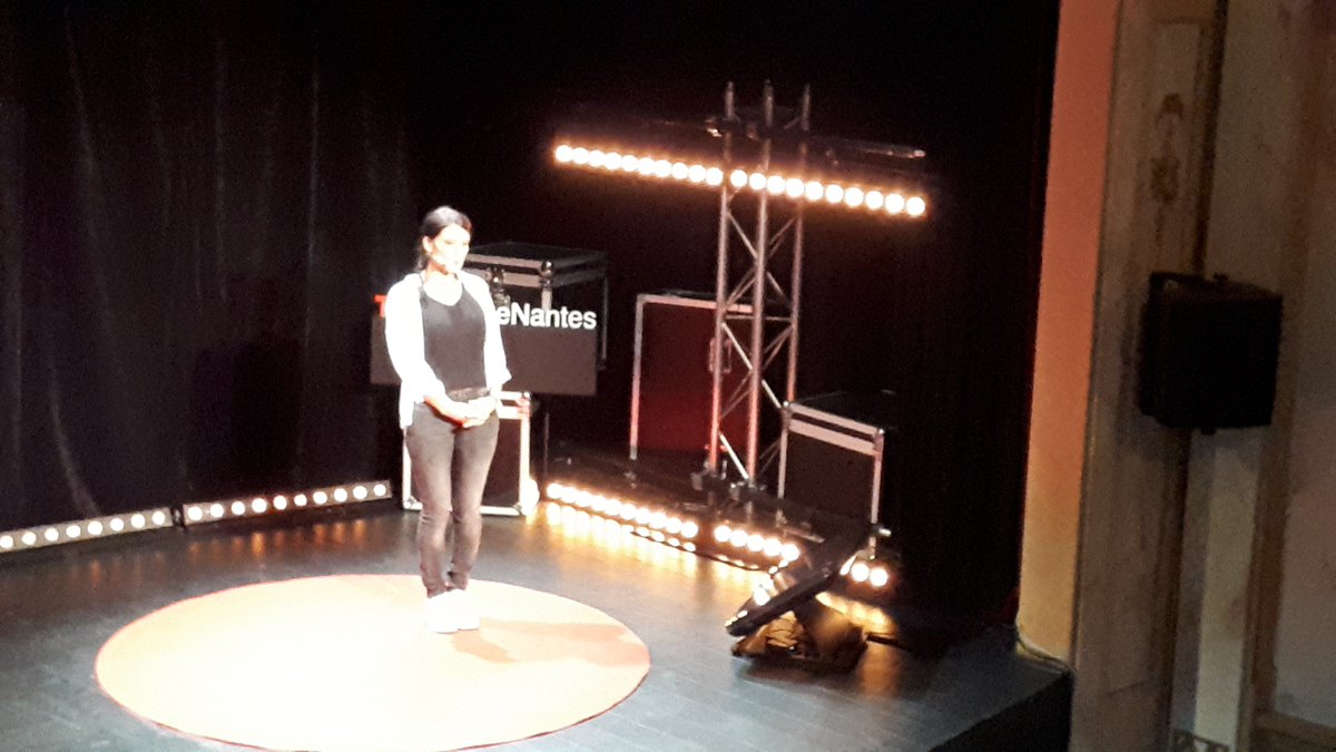 On ne dirait pas d'un âne qu'il est la version handicapée du cheval... et pourtant c'est ce que nous faisons avec les autistes <a href="/La_du_K/">Ouam</a> #TEDxIleDeNantes <a href="/theatre100noms/">Théâtre 100 Noms</a>
