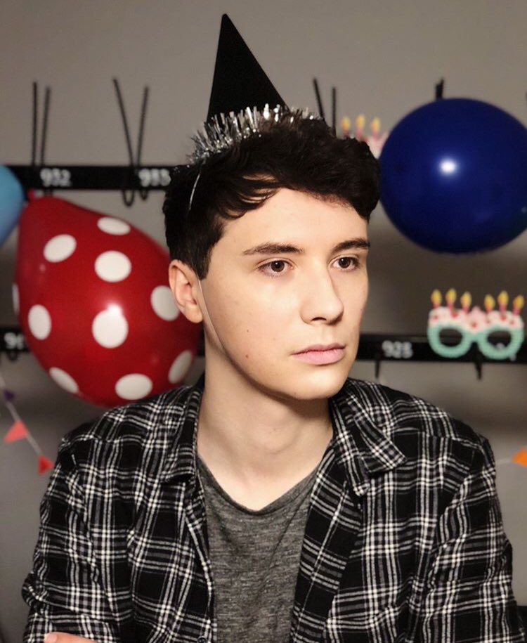 wonderfulhowell tweet picture