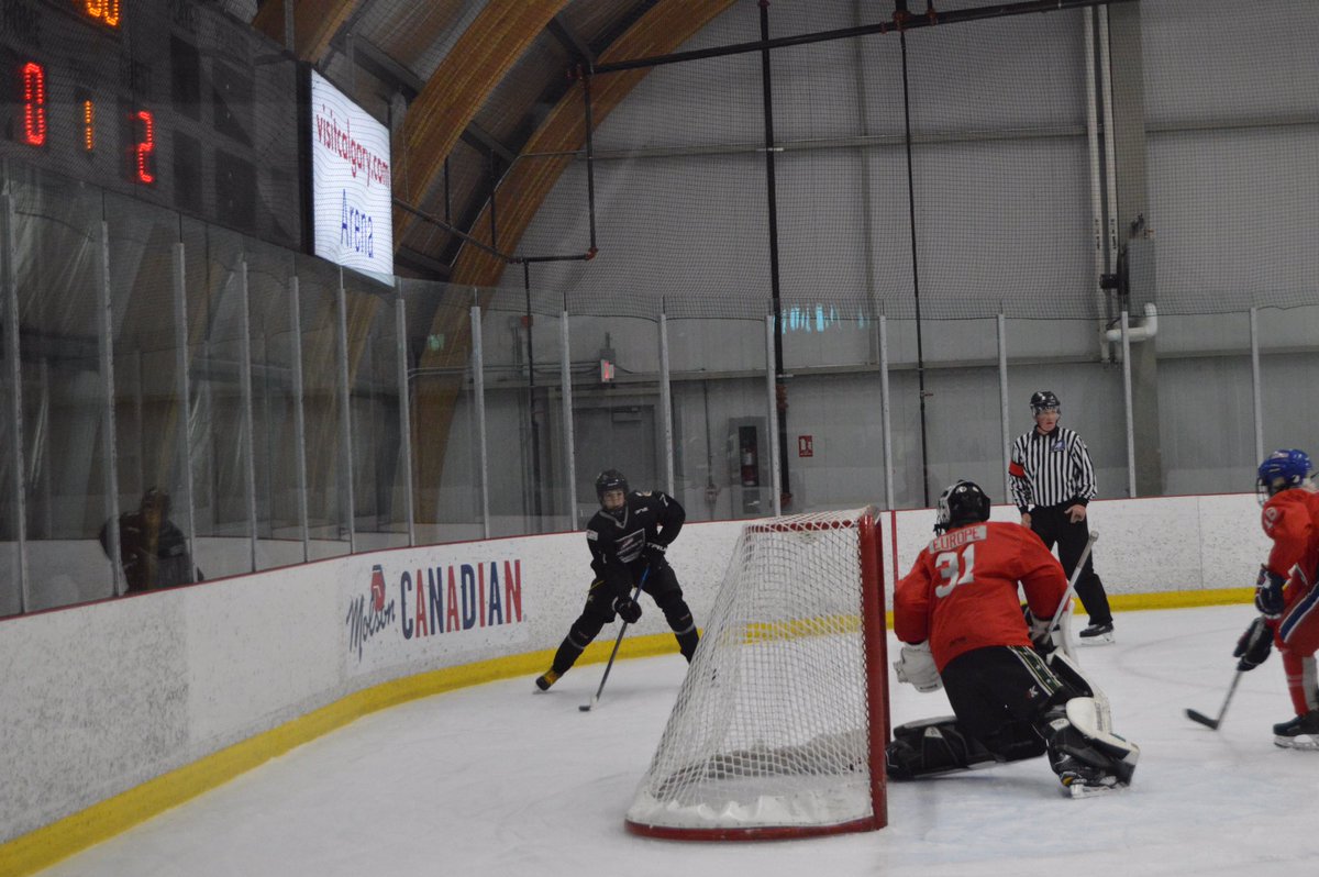 2005 Team Alberta vs Europe. Battling hard!
#wep #wepshowcase #elitetournaments #elitehockey #hockey #hockeylife #hockeygame #biosteel #morethanjustatournament