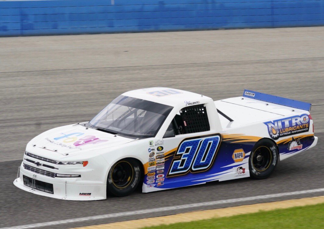 RaceFace_BD's tweet photo. @JoeValento on track with his Pro-Truck at the Milwaukee Mile! 
#RaceFaceNext https://t.co/f2GDZRZgBT