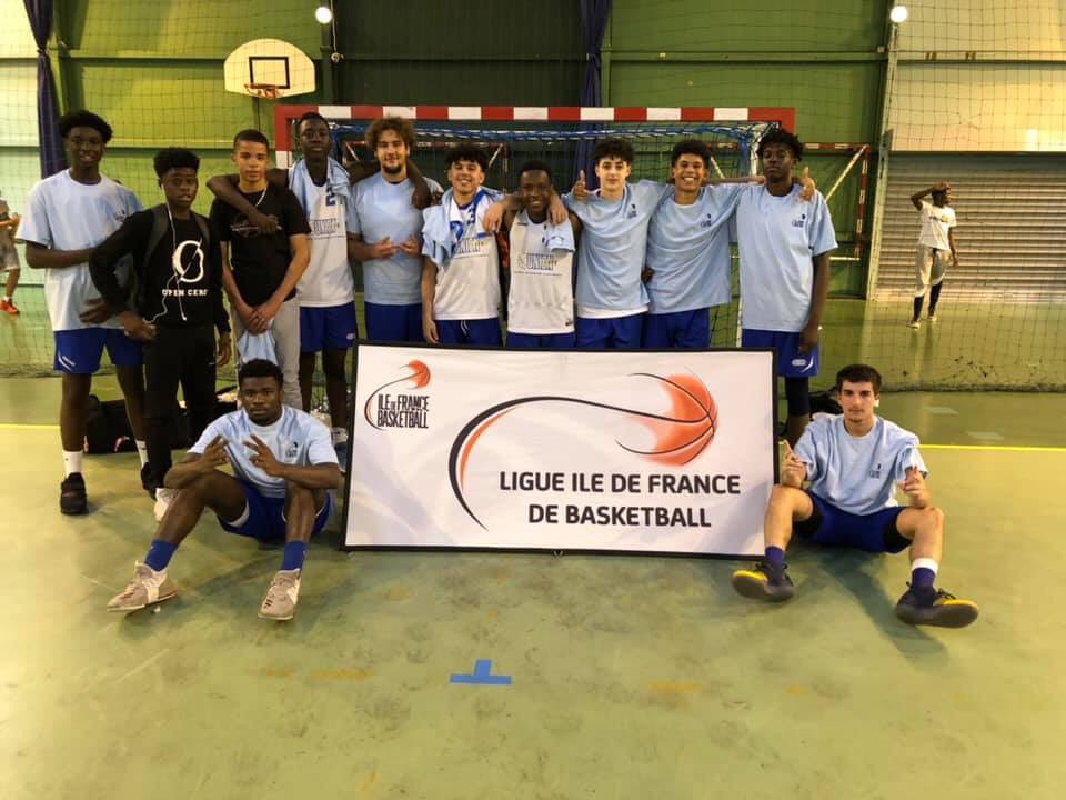 Qualification en U20 Région validée pour la saison prochaine 💯
Après la victoire de nos U17 face à la CTC Grand Sud Paris dans le Trophée RAT, nous nous qualifions pour le championnat régional U20 👏👏👏
Félicitations à nos U17 🏀💪