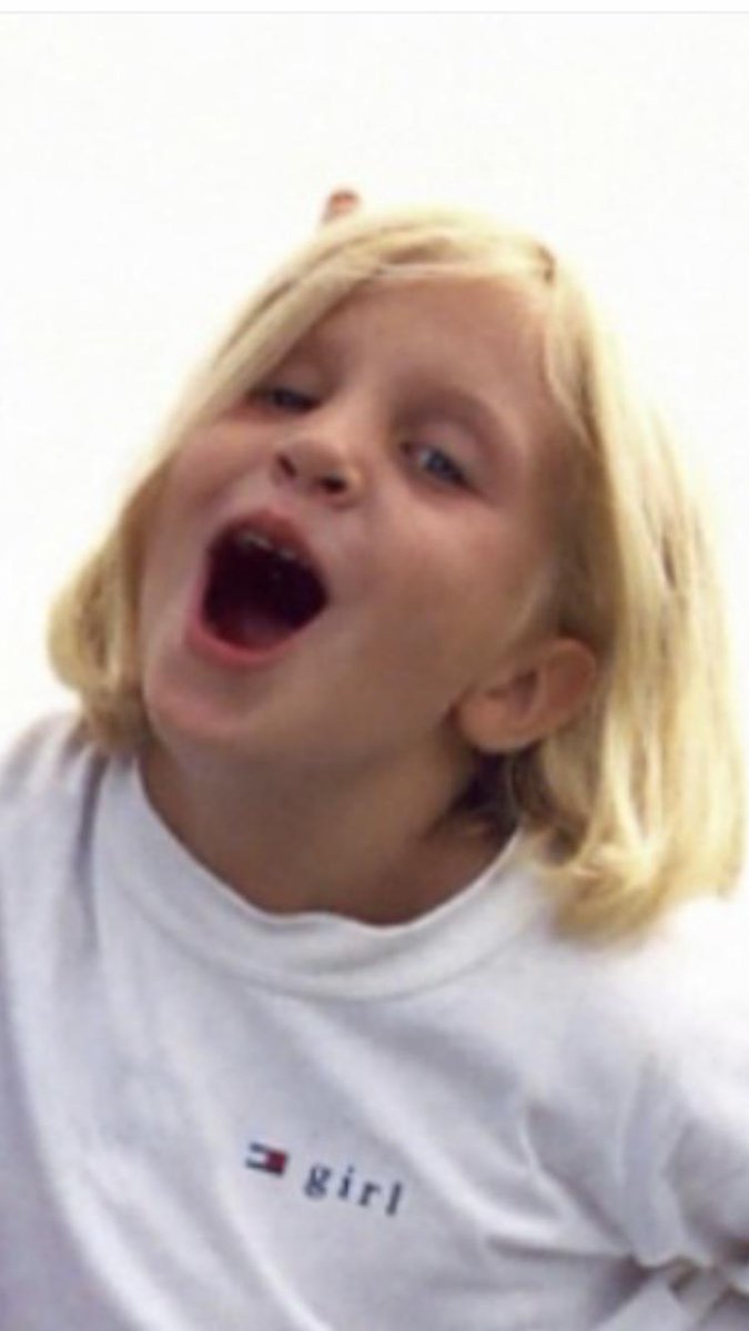 Woooooooooo! My girl graduated. #UWGrad19