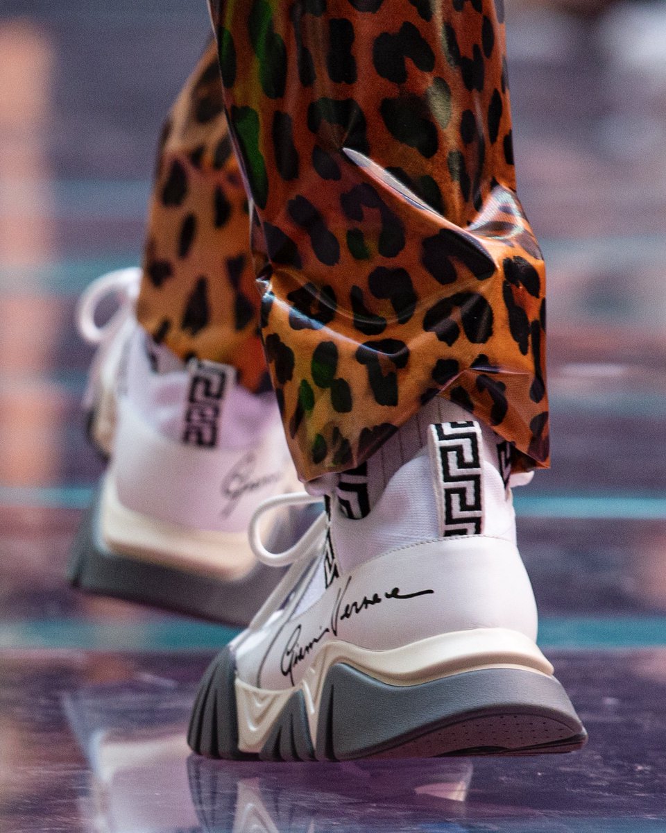 VERSACE on X VersaceSqualo sneaker silhouette draws inspiration from the anatomy of the great white shark. On the VersaceSS20 runway the sneakers feature Gianni Versace s signature. MFW Discover more ...