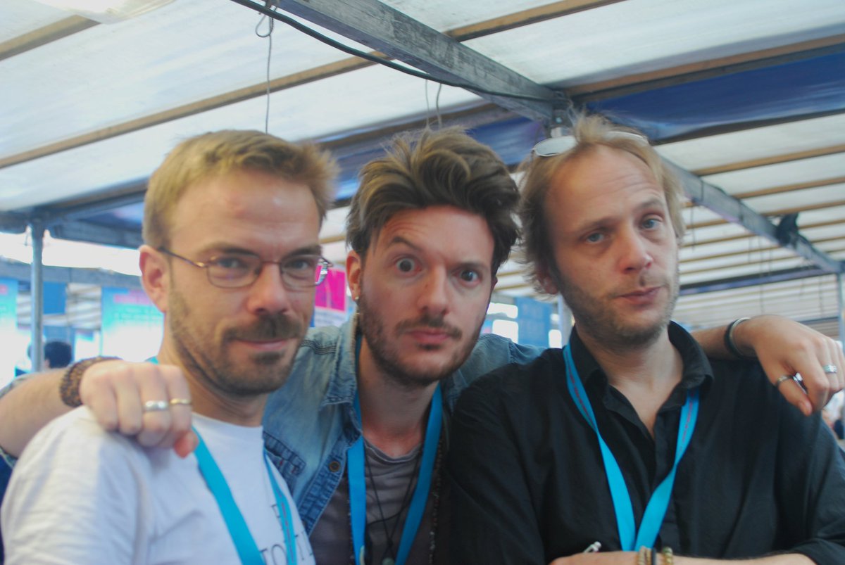 dracmouth's tweet photo. Saint-Maur en poche aujourd'hui et demain.
Ici la team : Et tout le monde s'en fou

@ETLMSF #smep2019 #saintmaurenpoche #youtubeur #vulgarisateurs https://t.co/13p63fVnsU
