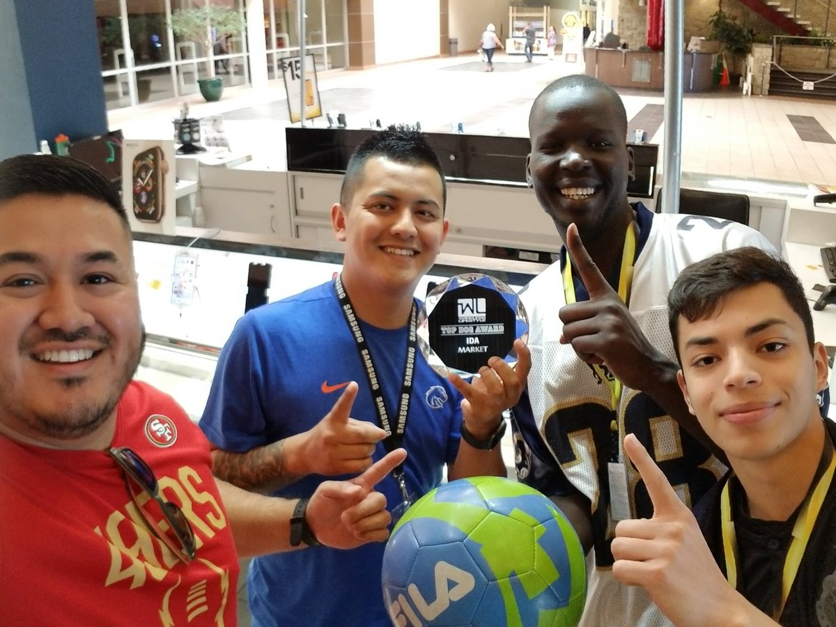PaulRangel87's tweet photo. Congratulations to IDA's TOP DOG winners, @EdgarTeranCDL and team CDL finishing #1 in @sprint scorecard for May 🔥 @WL_News @NorCal_WL @wl_byoung @BoiseSprinter @Sprint_Ricky 

#IDAsquad https://t.co/eQJpFQdU10